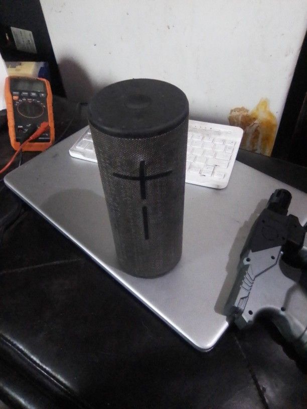 Ultimate Speaker Bluetooth