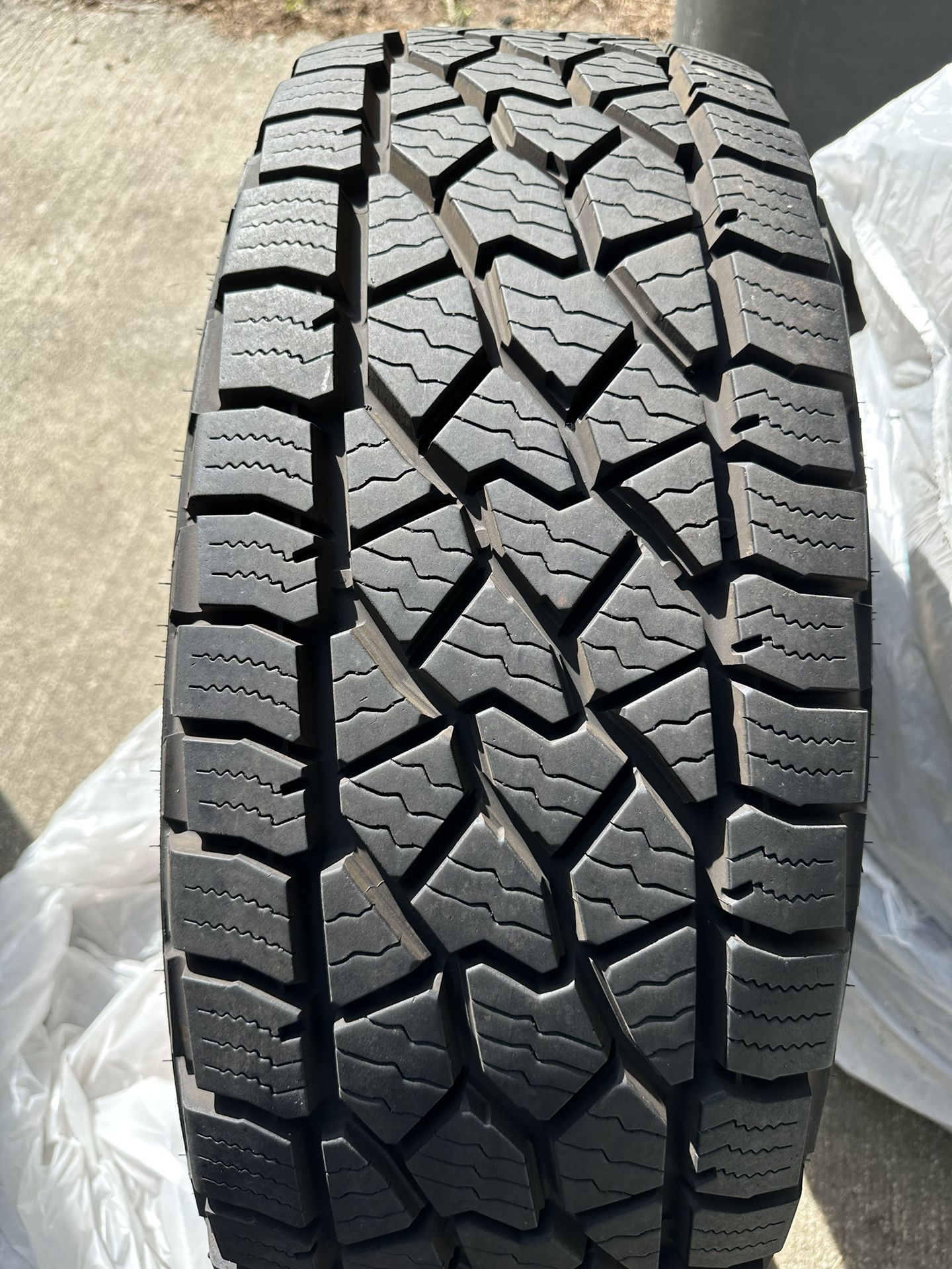 275 75 r18 back country at2 tires 33 for sale in renton wa offerup