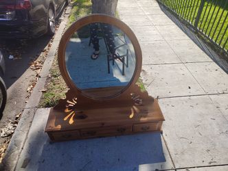 Vanity Mirror With Drawers