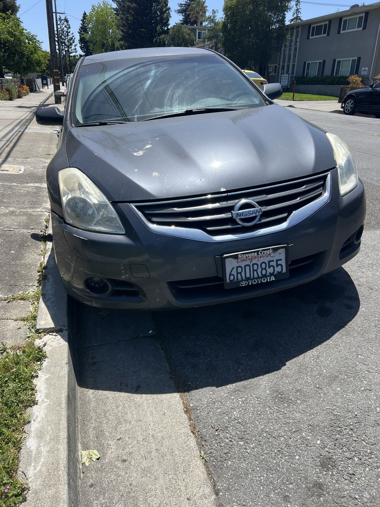 Nissan Altima 2010