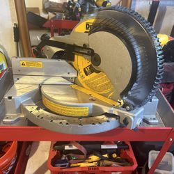 12 In 15 Amp Compound Miter Saw By DEWALT Less Than 6 Months Old Works Like New