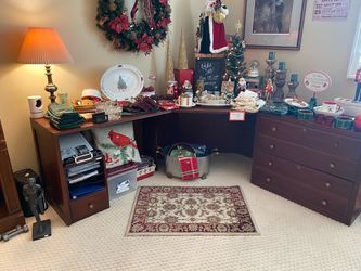 🚨50% off Saturday Estate Sale 4-piece Thomasville Desk