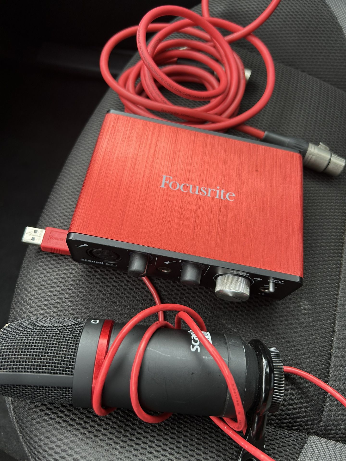Set Focusrite Scarlett Solo 4th Gen Studio Recording USB Audio Interface+Software