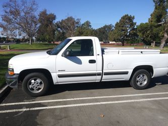 2002 CHEVROLET SILVERADO SL. RUNS EXCELLENT