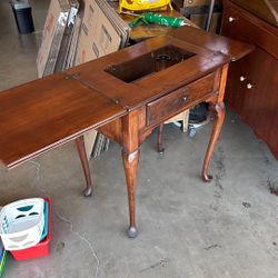 Vintage/Antique Singer Sewing Machine Table