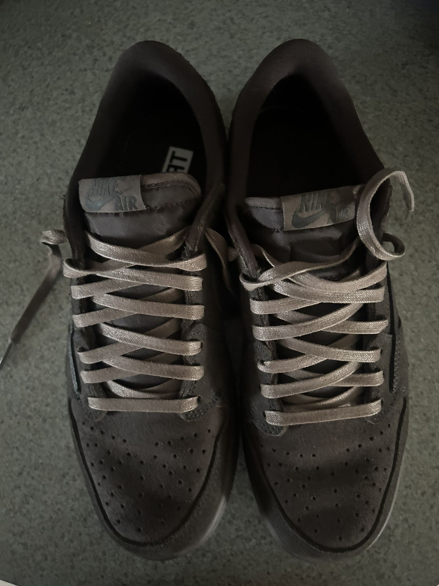 Travis Scott x Jordan 1 Low Og “Velvet Brown”