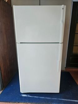 💥🔆❄️GE❄️🔆💥 White Fridge in Perfect Condition