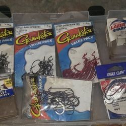 Fishing Lures And Hooks Over 200