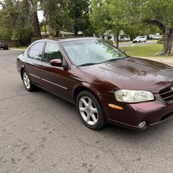 2000 Nissan Maxima