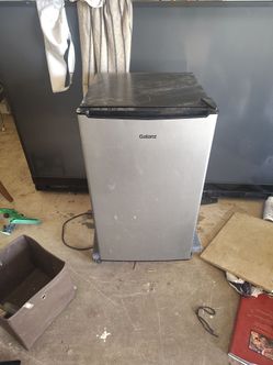 Mini fridge