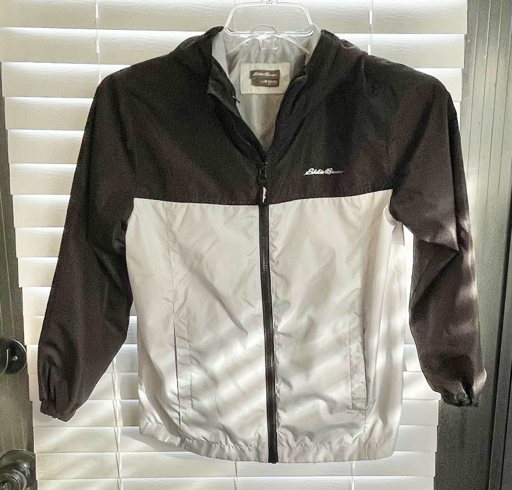 EDDIE BAUER Hooded Youth Jacket - Black /Light Gray- Med (10/12) - Lightweight
