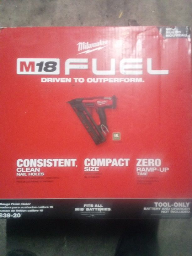 Milwaukee M18 Fuel 15ga Finish Nailer