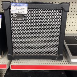 ROLAND GUITAR AMP