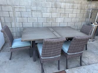 Patio set