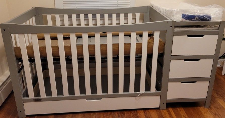 Graco 4 In 1 Crib