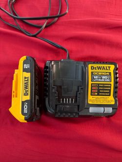 Dewalt 12v/20v 4 amp Lithium Ion charger and Battery