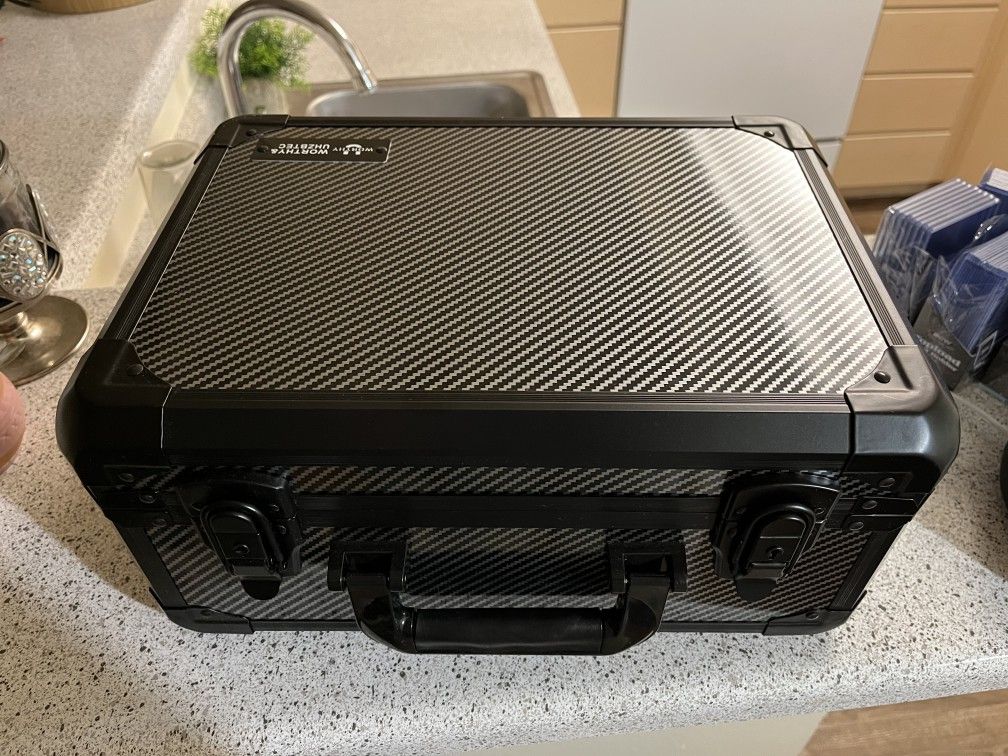 Trading Card Storage Case (Carbon Fiber)