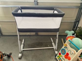 Baby bed side bassinet