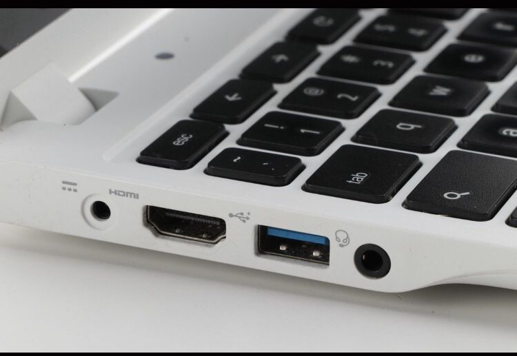 Acer C720P-2457 Chromebook Laptop with Power Adapter, 2015