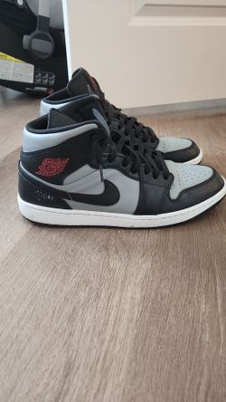 Air Jordan 1 Mid Sneakers