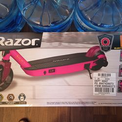 Razor E90 Electric Hub Motor Scooter Brand New 