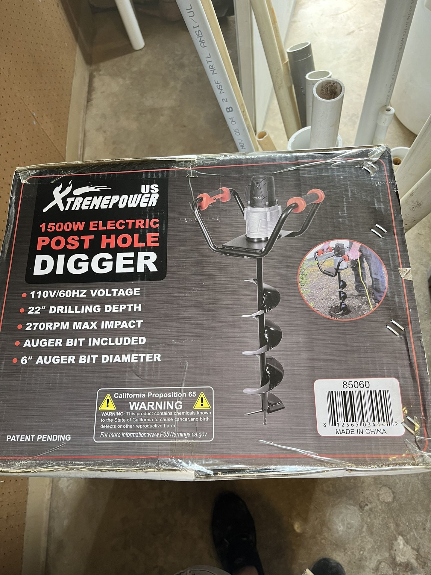 XTREMEPOWER 1500W ELECTRIC POST HOLE DIGGER • 110V/60HZ VOLTAGE • 22" DRILLING DEPTH • 270RPM MAX IMPACT • AUGER BIT INCLUDED • 6" AUGER BIT DIAMETER