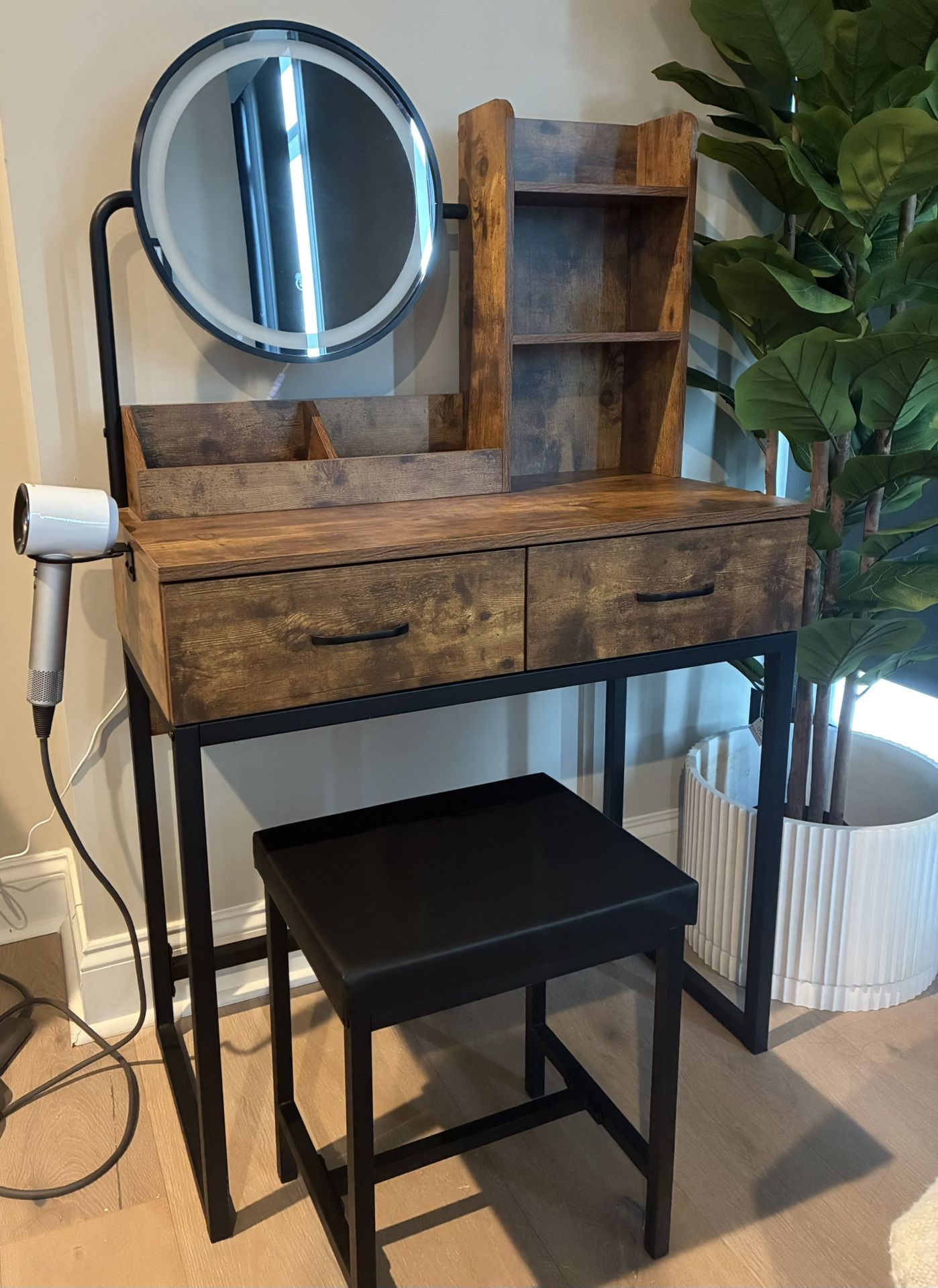 Makeup Vanity w/ Bench