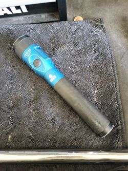 Flashlight, ratchet