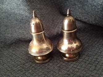 Vintage Silver Plate Salt & Pepper Set