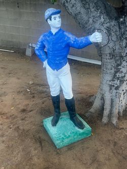 garden statue