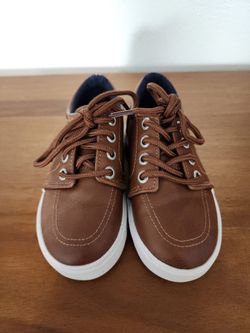 Size 8 nautica Brown Leather Low-Top Lace-Up Shoes