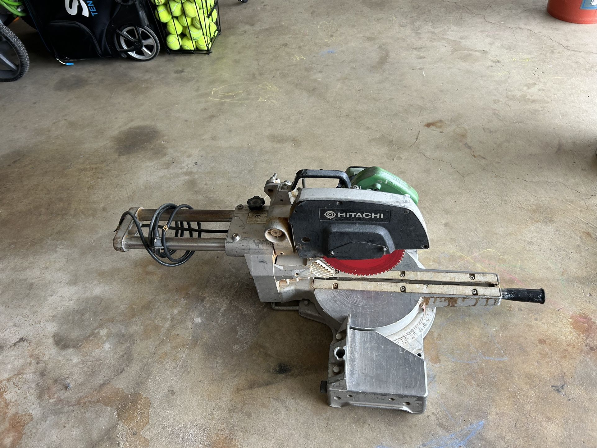 Itachi 8 inch compound saw