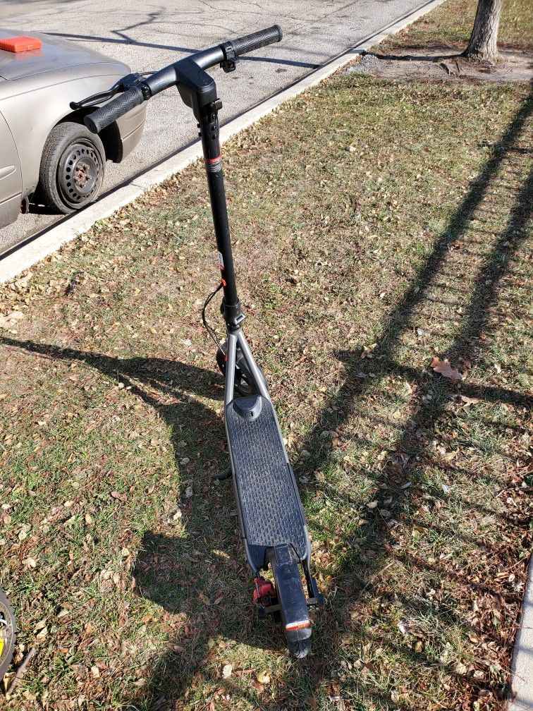 Hy B15 Electric Scooter