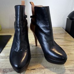 Zara Shoes Zara 2-Tone Leather Platform Ankle Boots Color: Black /Tan  Size: 8