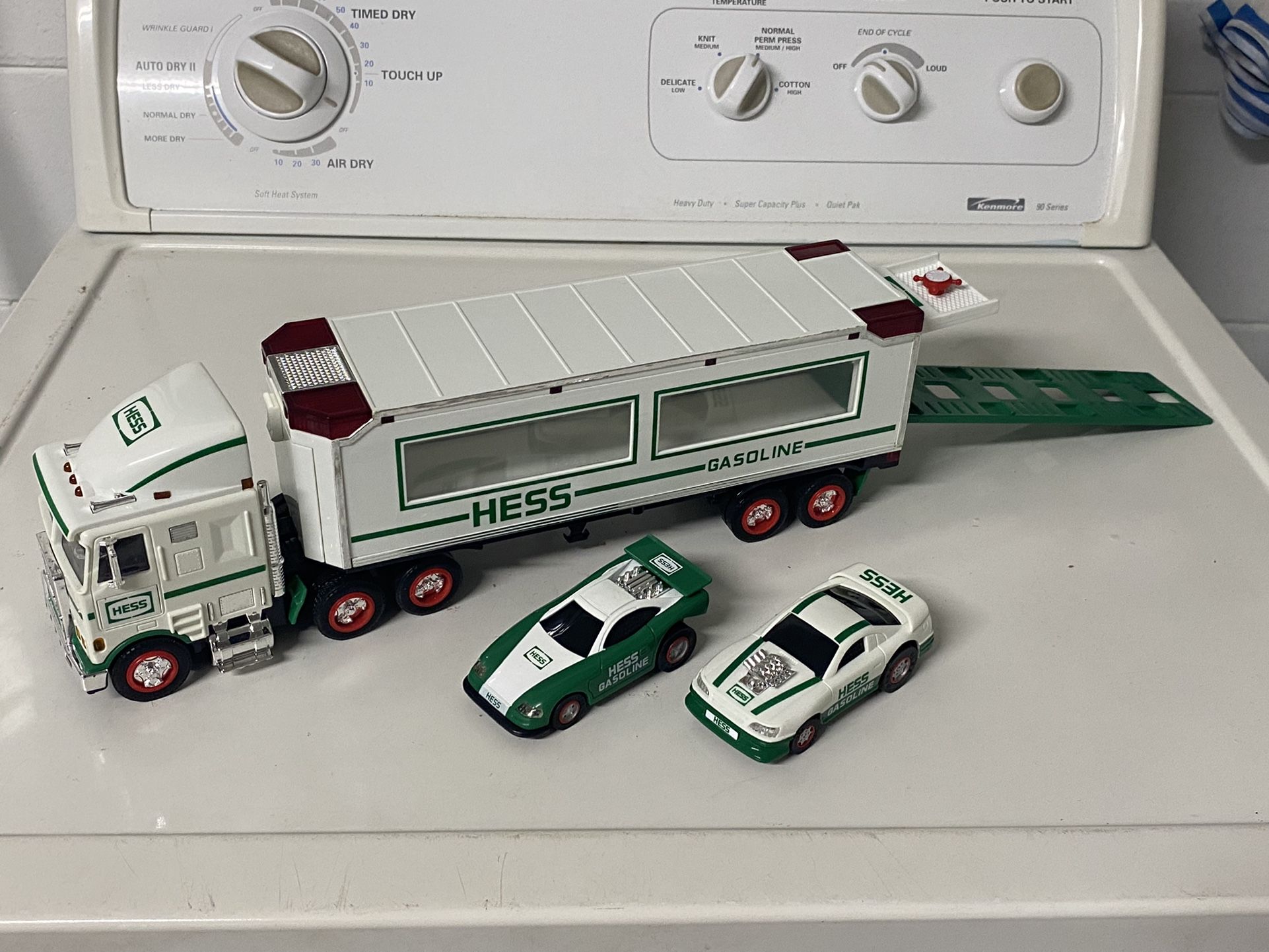 HESS 14” Tractor Trailer & 2 Race Cars!