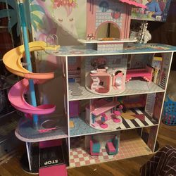 LOL doll house 