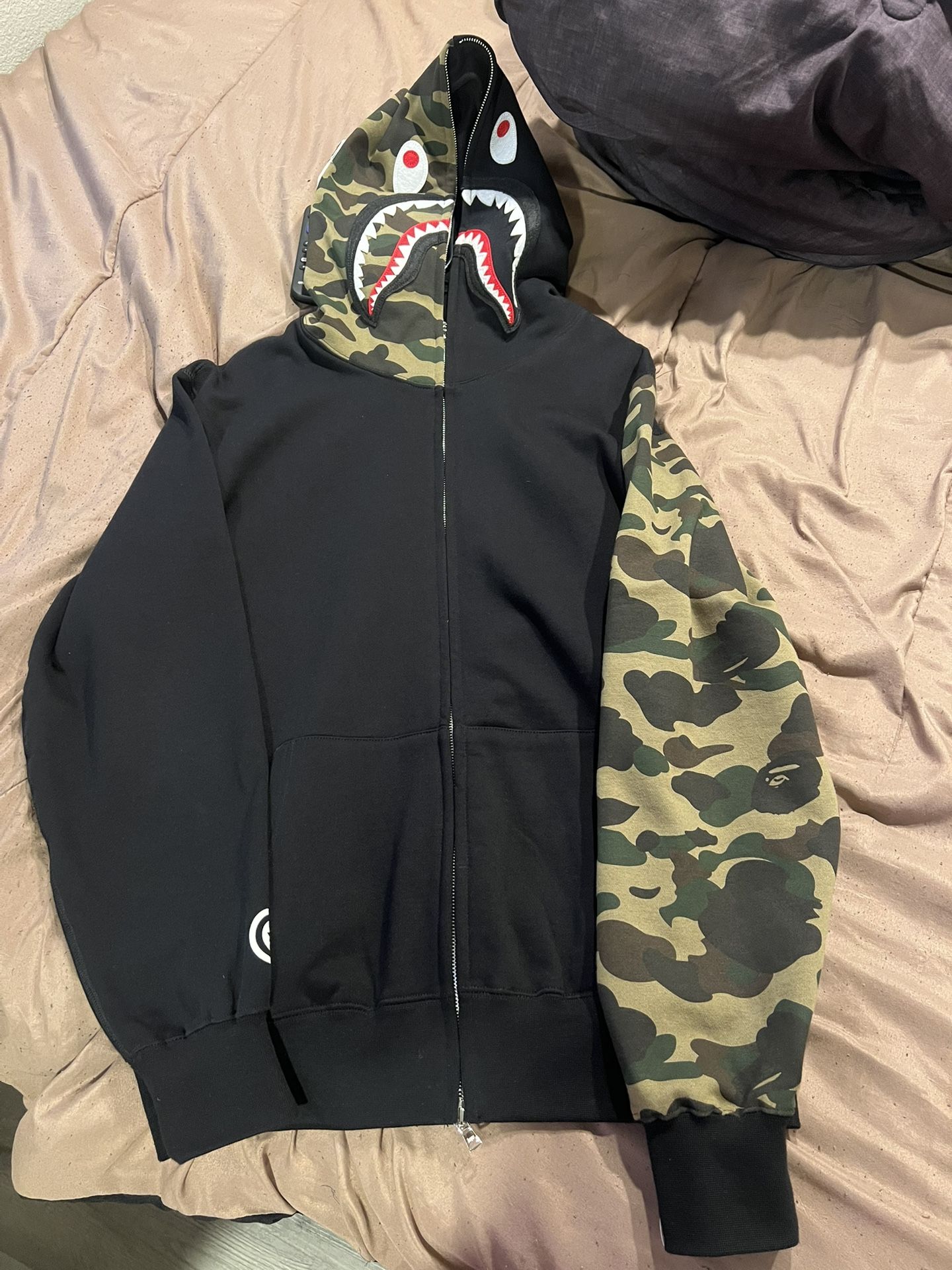 Bape , HellSTAR , Essential 