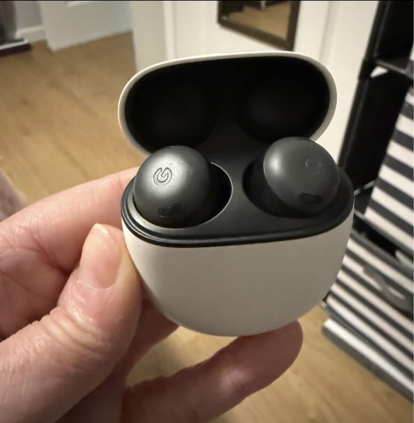 Google Pixel Buds (Wireless Bluetooth Earbuds) – White