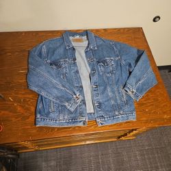 Levi Strauss Jean Jacket!!.