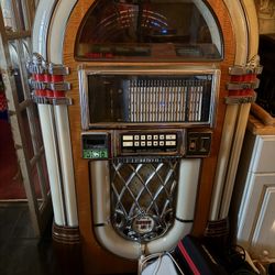 Rowe Jukebox With The Bubble Lights