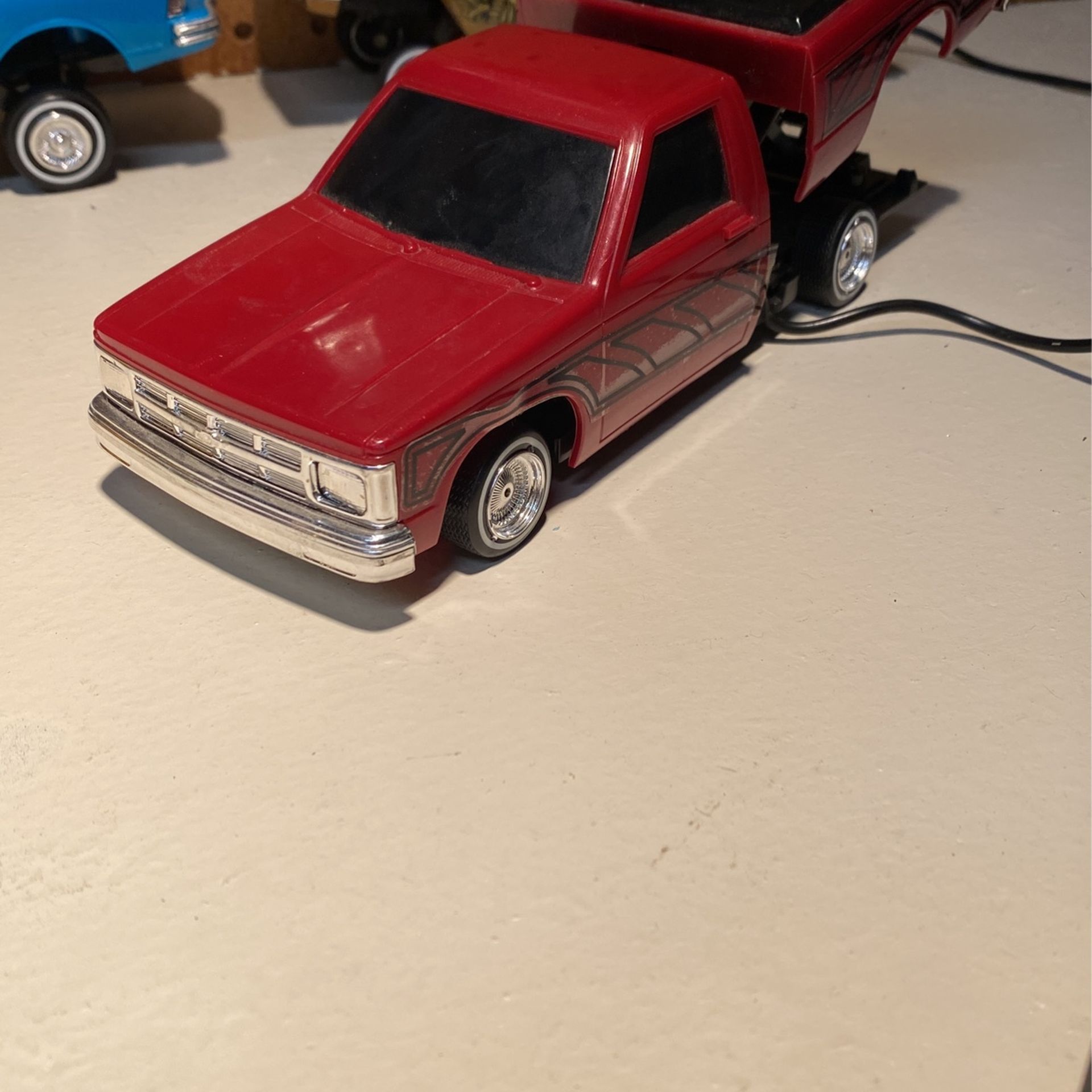 CHEVY S-10 LOWRIDER 1:22 リンドバーグ CHEVY S-10 LOWRIDER 1:22 リンドバーグファッション 通販