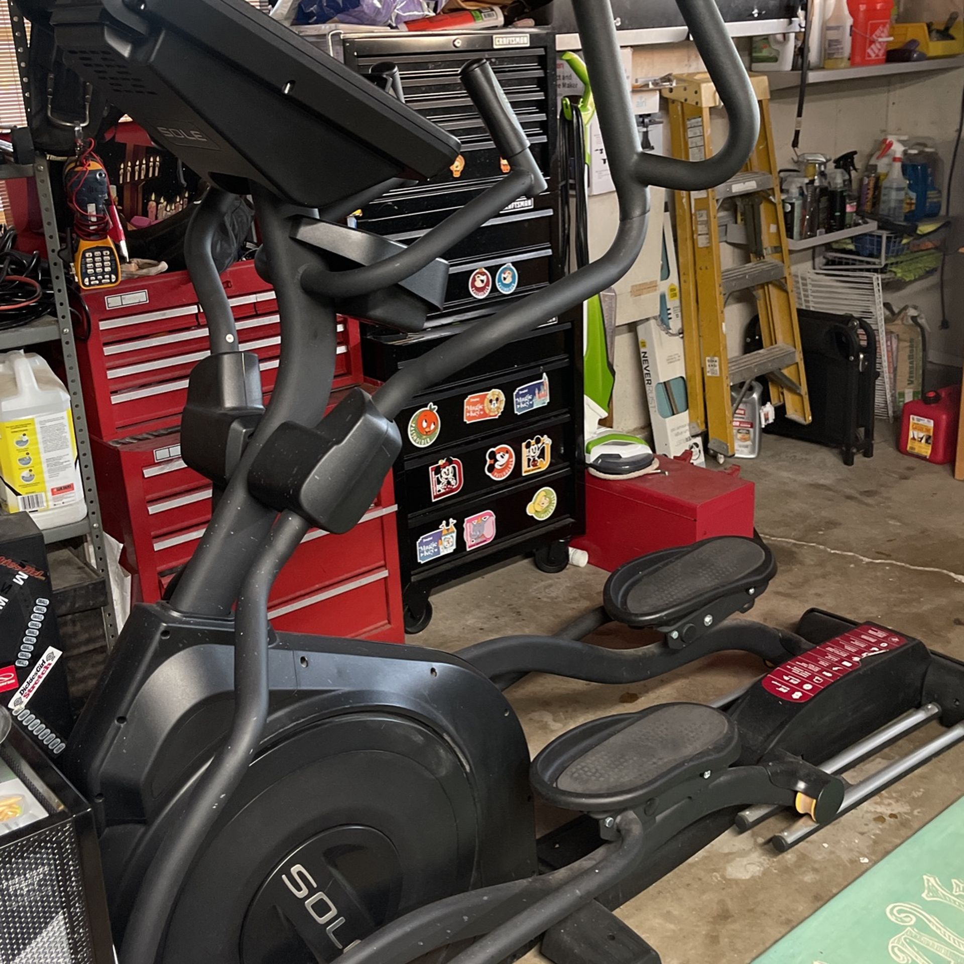 Sole elliptical