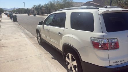 2011 GMC Acadia