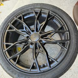 245/40R18 Mercedes Rim 