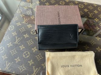 Louis Vuitton Long Wallet for Sale in Honolulu, HI - OfferUp