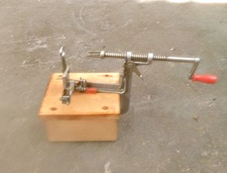 Apple Peeler 