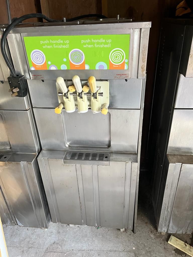 OP332C Commercial Soft Ice Cream Machine