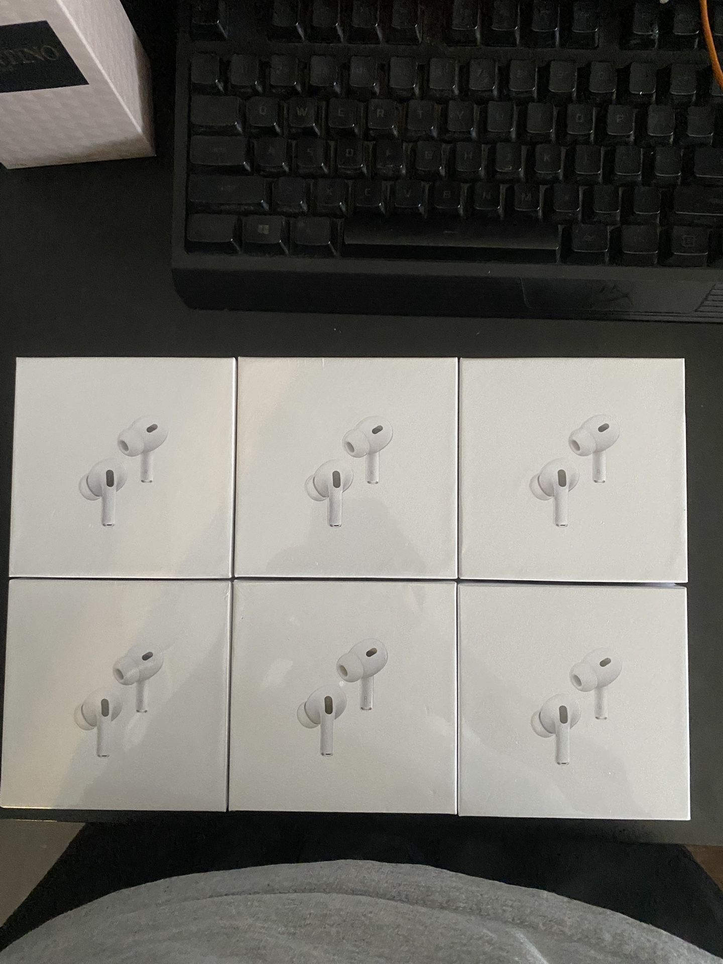 AirPods