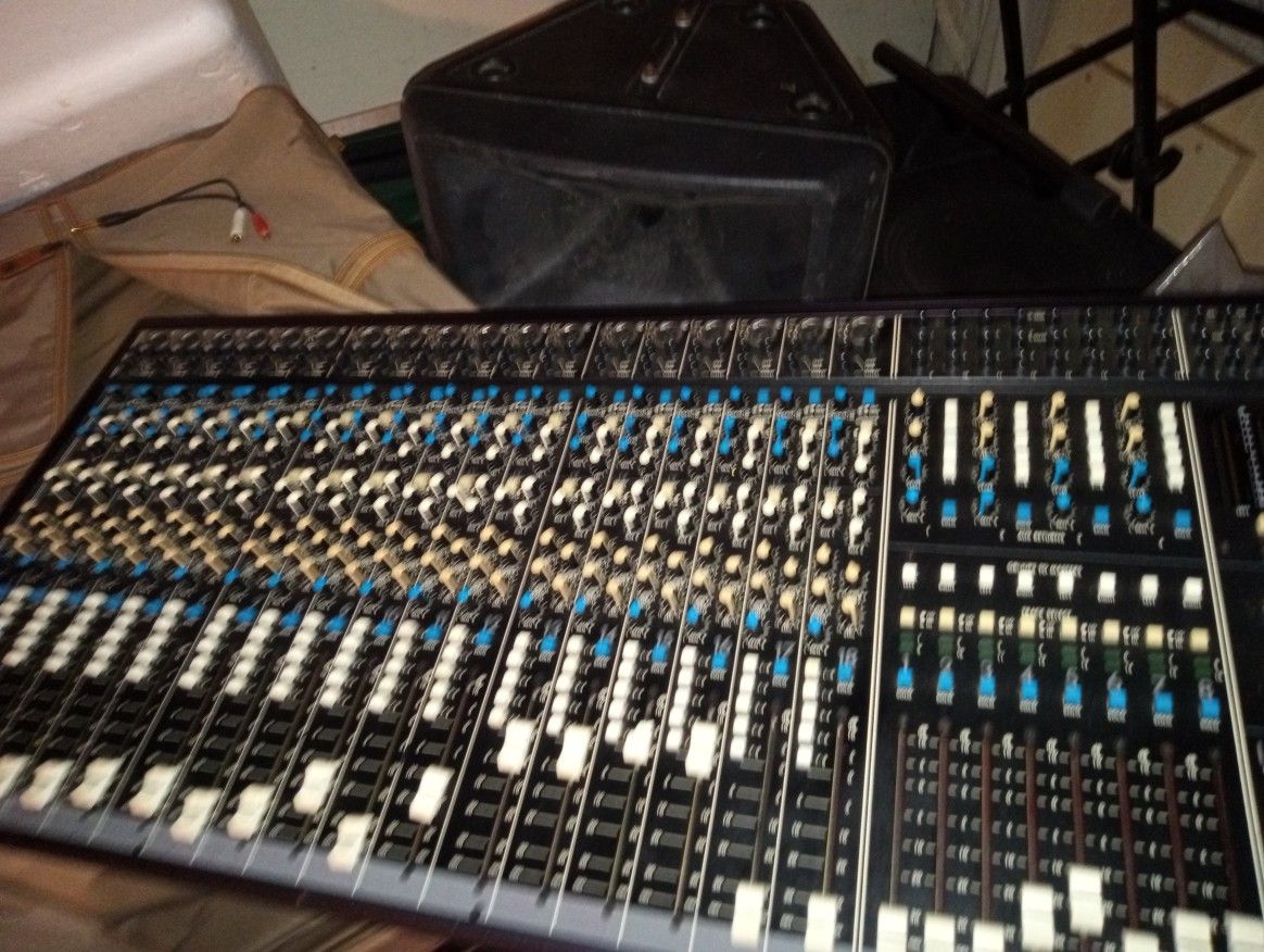 Seck Sound/MixerBoard Model 1882 MkII W/ Seck Regulated PSU With Mains Power And Phanton Power Switches