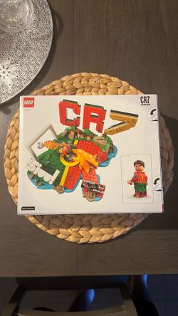 Limited Edition Cristiano Ronaldo  Lego Assessment / 490 Pcs